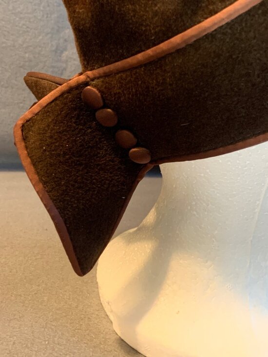 Ladies Brown Hat with 4 Satin Buttons and Trim Size Medium 22 Vintage main image 5